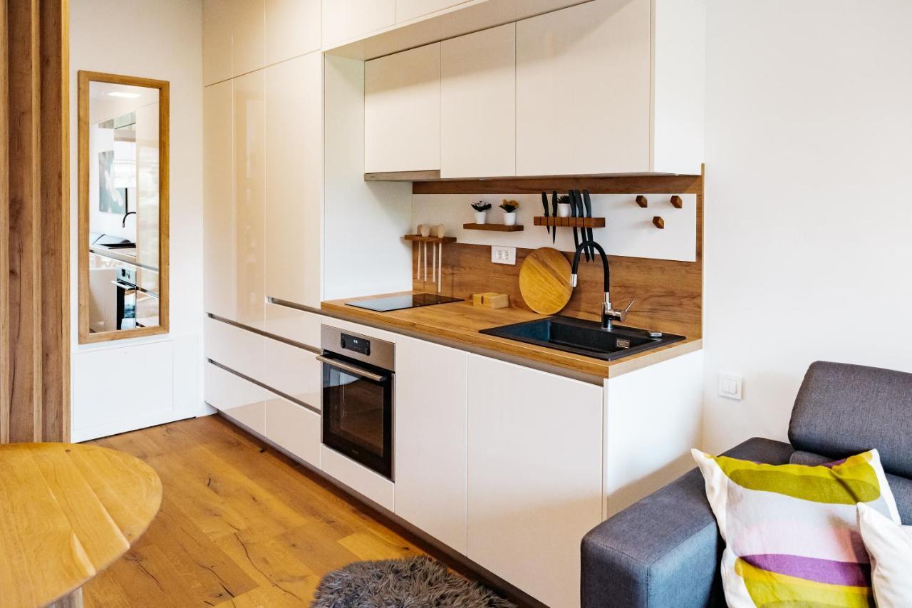Woody - Comfy Apartment In Siska Ljubljana Exterior photo
